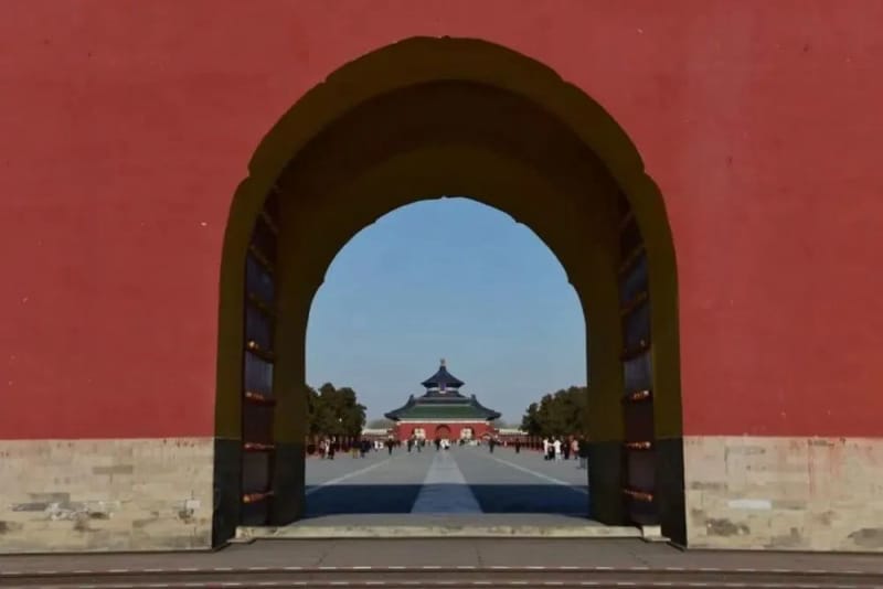 框架式构图法 热门短视频拍摄常用9大构图技巧!快收藏!(图3)