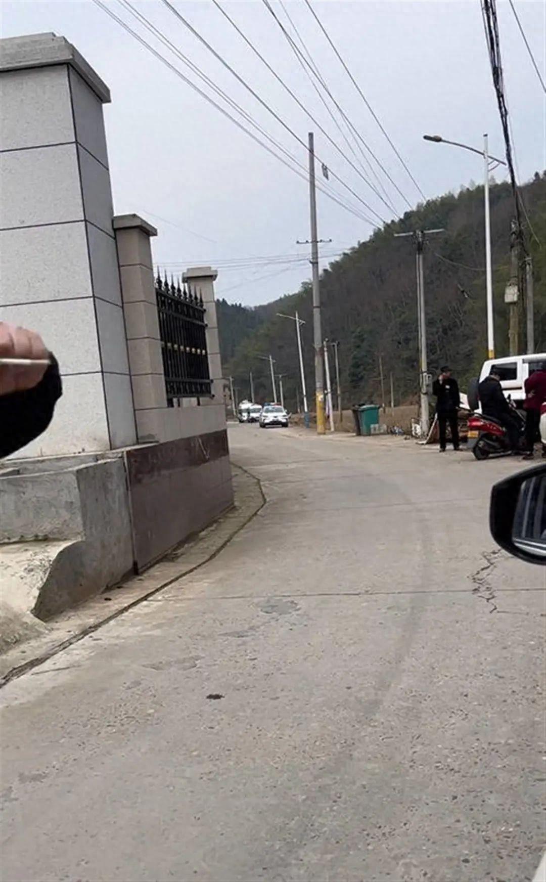 儿子称父亲疑被当猎物枪杀:进山捕鱼或被打猎者用夜视仪扫描到(图1)