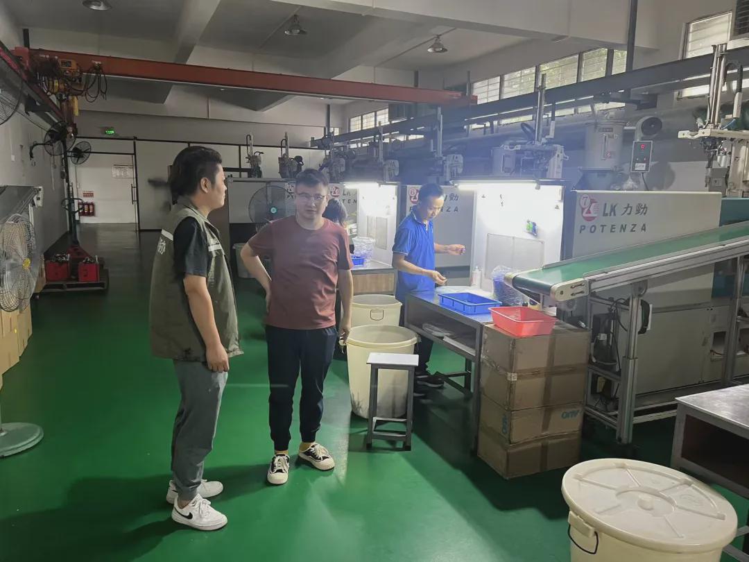 助力“百千万工程”│涌头社区开展涉VOCs 企业专项检查工作(图2)