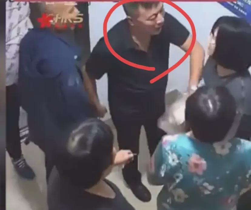 电梯内众人说笑 女生一句吵死引冲突，口吐‬飞沫‬还‬要赔偿‬？(图8)