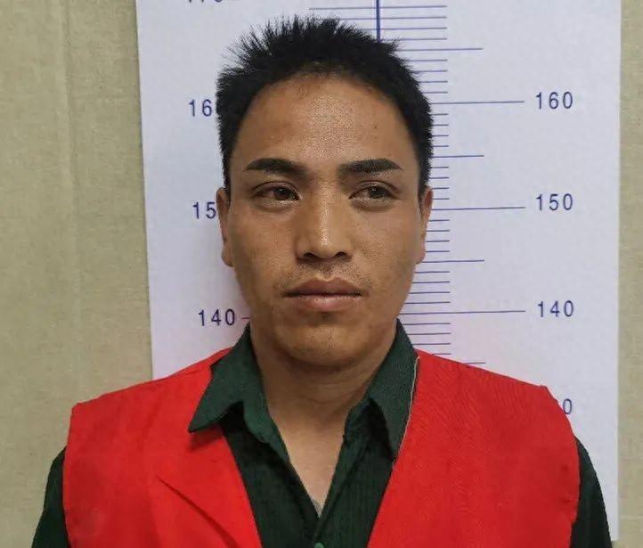 网名“云南一支花”5人抓获归案!又牵出5名主播,全部落网(图1)