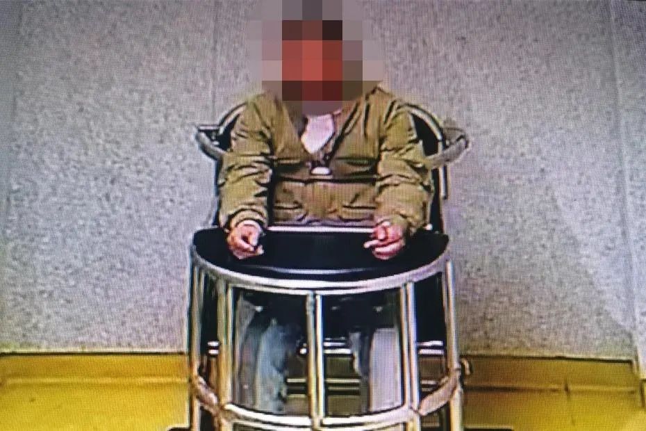 依法追究其刑事责任 情侣酒后吵架,民辅警调解竟遭二人辱骂、砸头 (图2)