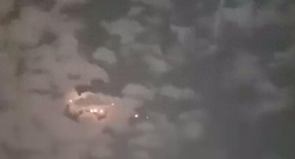 福建漳州夜空惊现不明飞行物,轨迹震撼!人类科技还是外星文明?(图1)