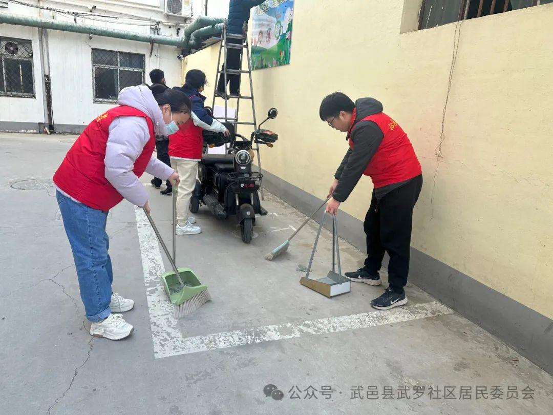 【我为居民办实事】武罗社区为居民排隐患(图2)