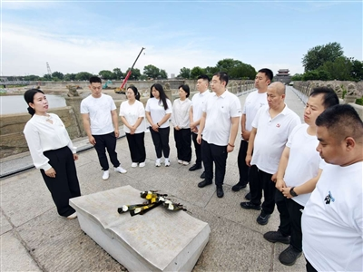 祖孙两代人守护卢沟红色记忆(图1)